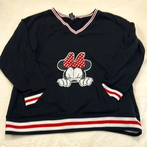 Minnie Mouse Disney v neck sweatshirt. Front kangaroo pocket, white/red trim.